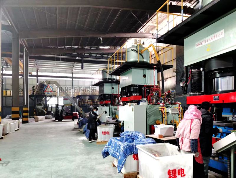 科尼樂傾斜式混合造粒機工作實景